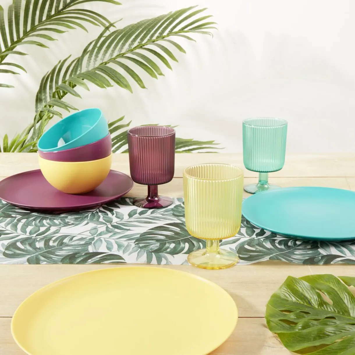 Gifi Assiette plate en plastique Ø23,5cm - 3 coloris Sale