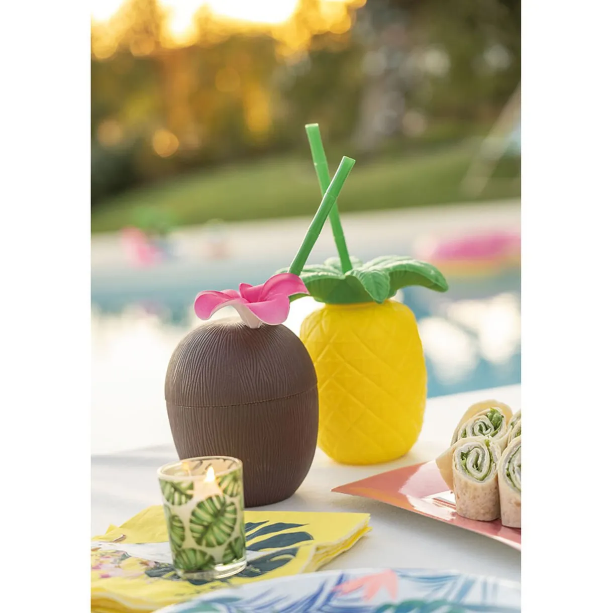 Gifi Gourde plastique et paille noix de coco