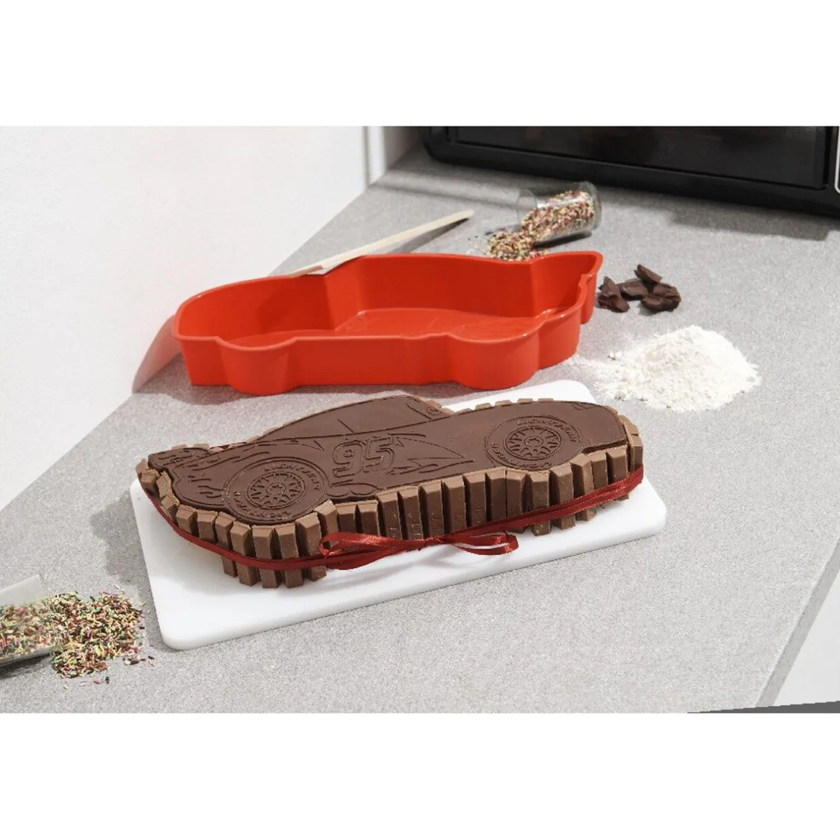Gifi Moule à gâteau en forme de voiture Cars Outlet