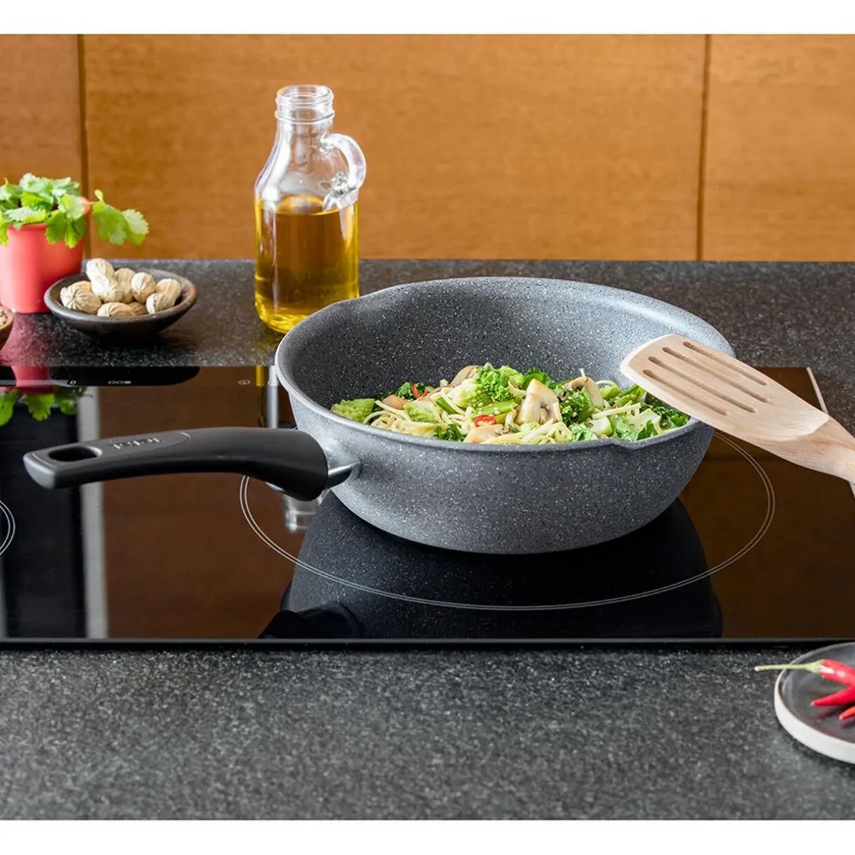 Gifi Poêle sauteuse Tefal Mineralia Force aluminium moucheté gris noir ø 26 cm Outlet