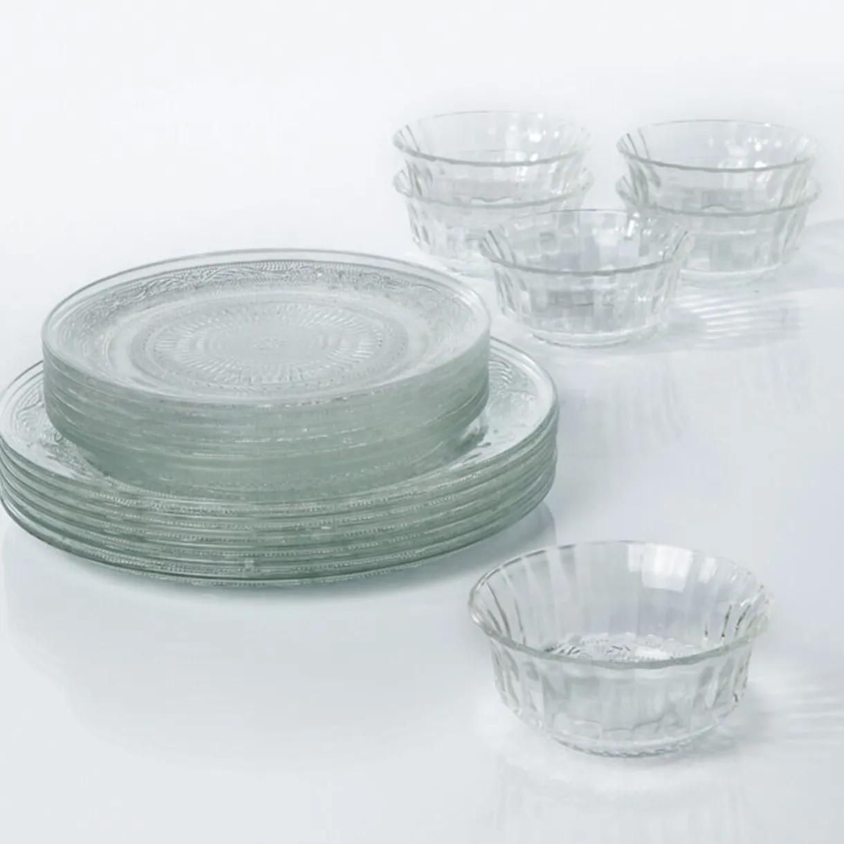 Gifi Service vaisselle transparent 18 pièces New